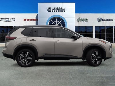 2025 Nissan Rogue SL