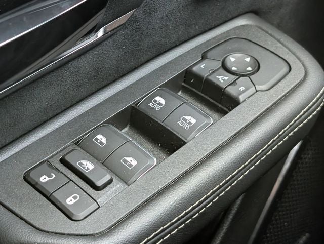 2025 RAM 1500 RHO
