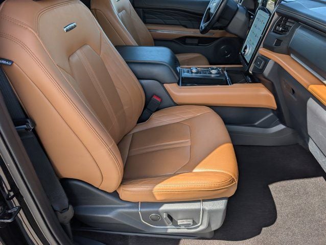 2023 Ford Expedition Max Platinum