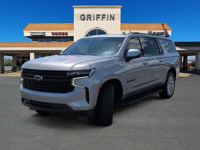 2023 Chevrolet Suburban RST
