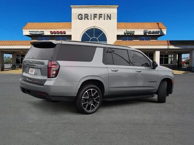 2024 Chevrolet Suburban RST