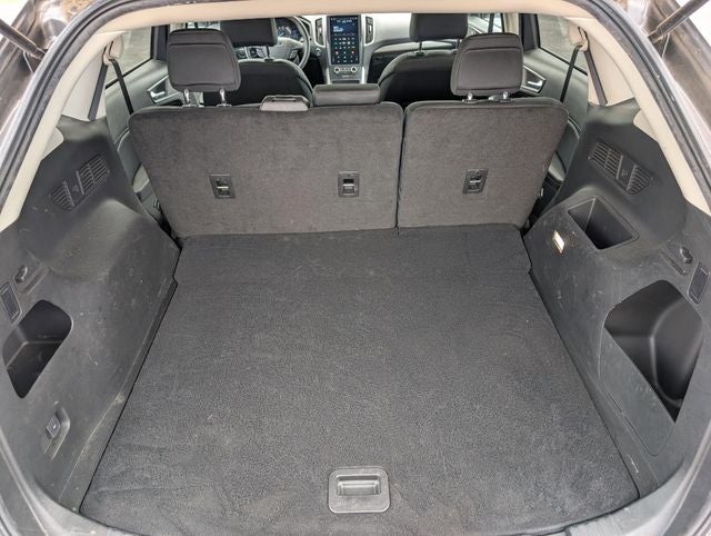 2023 Ford Edge SE
