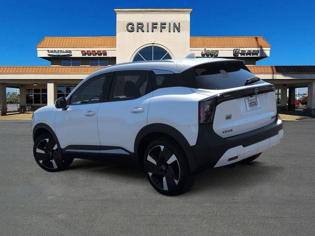 2025 Nissan Kicks SR