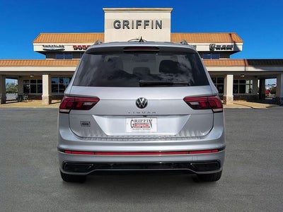 2023 Volkswagen Tiguan 2.0T SE R-Line Black