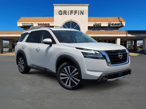 2022 Nissan Pathfinder SL