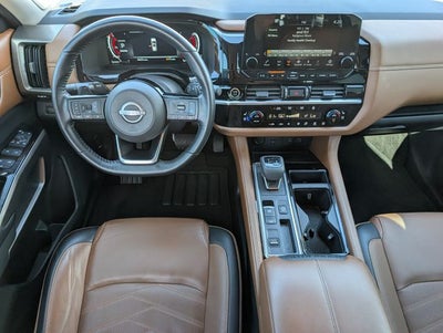 2024 Nissan Pathfinder Platinum