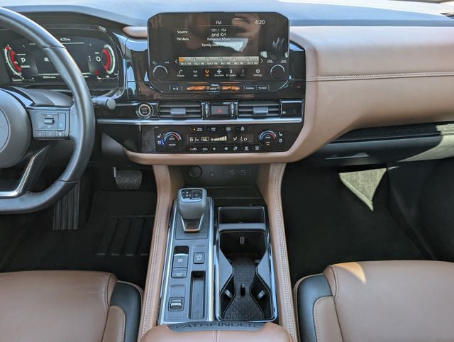 2024 Nissan Pathfinder Platinum