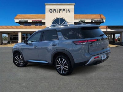 2024 Nissan Pathfinder Platinum