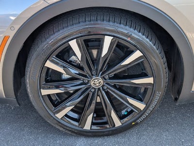 2024 Toyota Crown Platinum