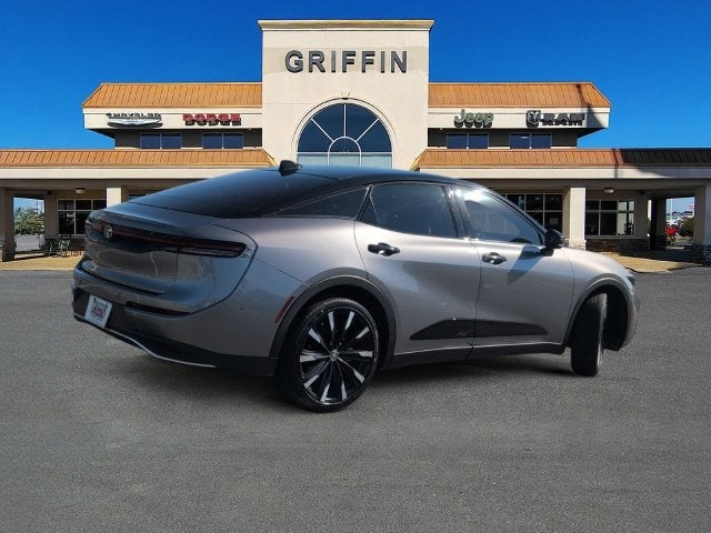 2024 Toyota Crown Platinum