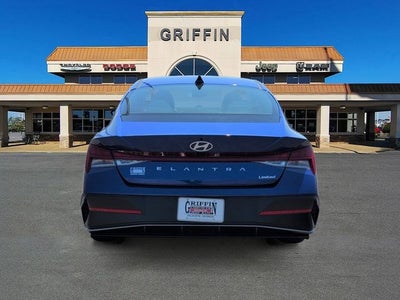 2025 Hyundai Elantra Limited