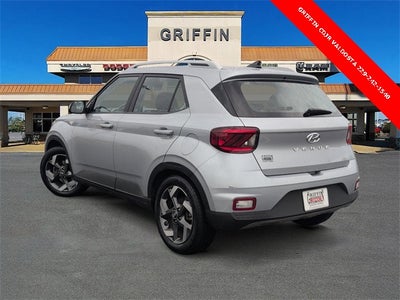 2022 Hyundai Venue SEL