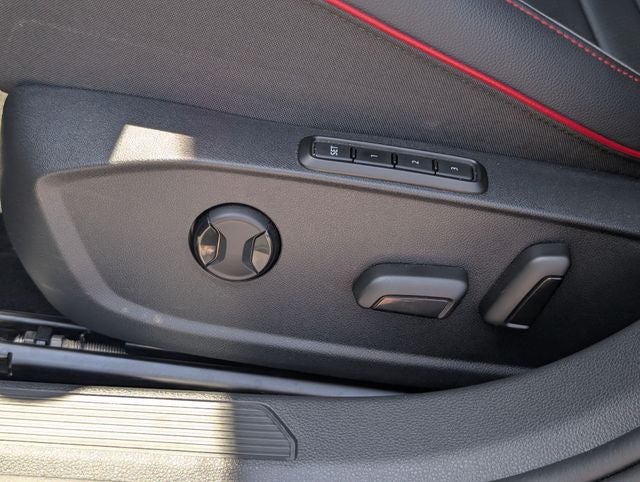 2024 Volkswagen Golf GTI Autobahn