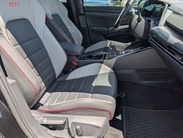 2024 Volkswagen Golf GTI Autobahn