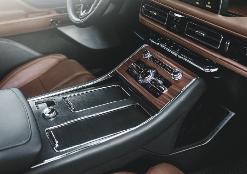 The front center console of a 2024 Lincoln Aviator® SUV is shown | Griffin Lincoln in Tifton GA