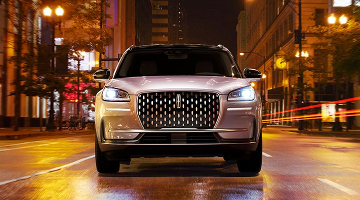 The striking grille of a 2024 Lincoln Corsair® SUV is shown. | Griffin Lincoln in Tifton GA