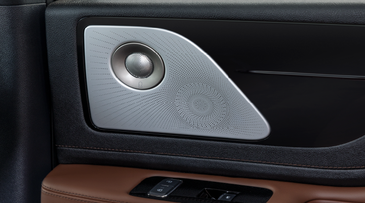 A close-up of a speaker located on the door’s interior is shown. | Griffin Lincoln in Tifton GA