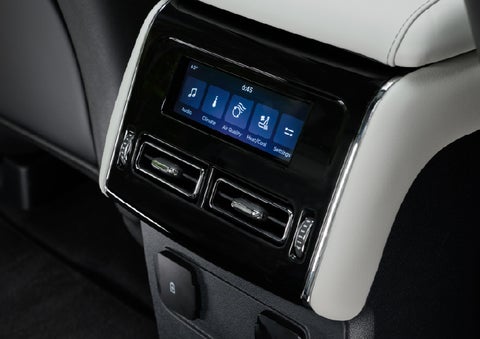 The second row touch screen displays audio and temperature control settings. | Griffin Lincoln in Tifton GA